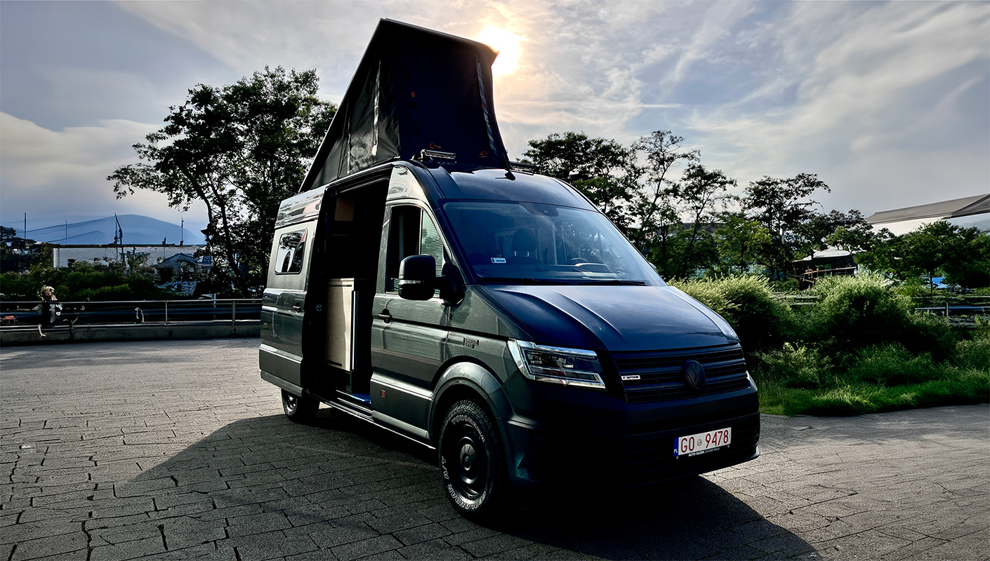 Zabudowa kempingowa w pojeździe VW Crafter 4motion